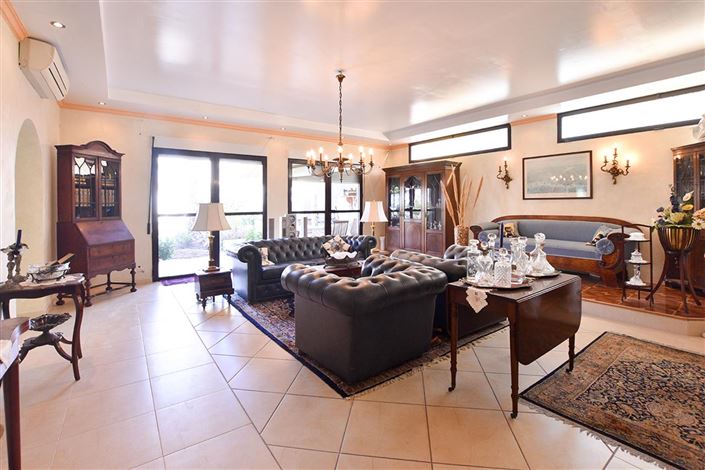 Image No.11-5 Bed Villa for sale