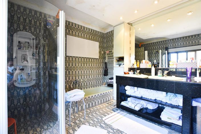 Image No.33-5 Bed Villa for sale