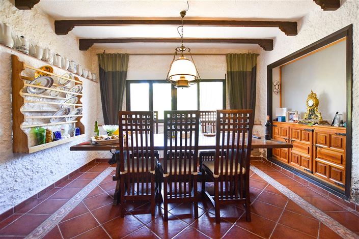 Image No.19-5 Bed Villa for sale