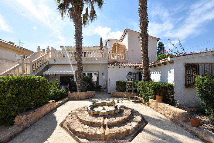 Image No.39-5 Bed Villa for sale