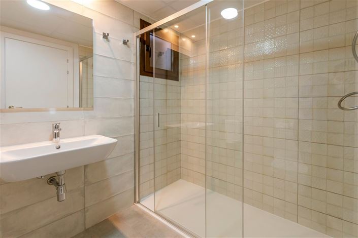 Image No.16-3 Bed Apartment for sale