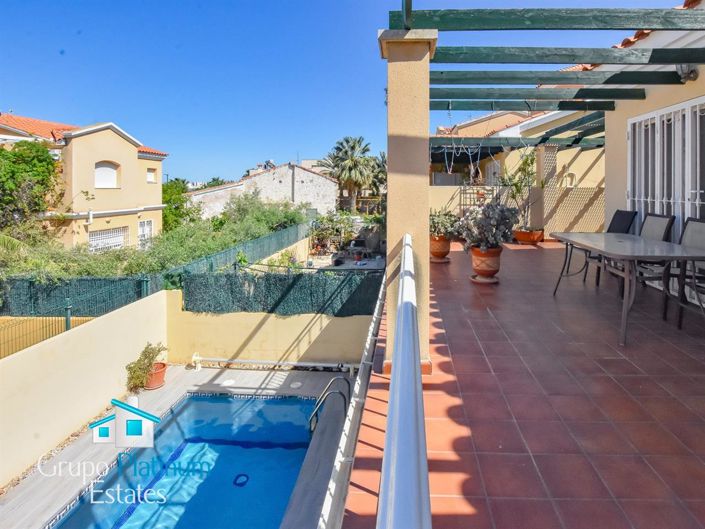 Image No.6-5 Bed Villa for sale