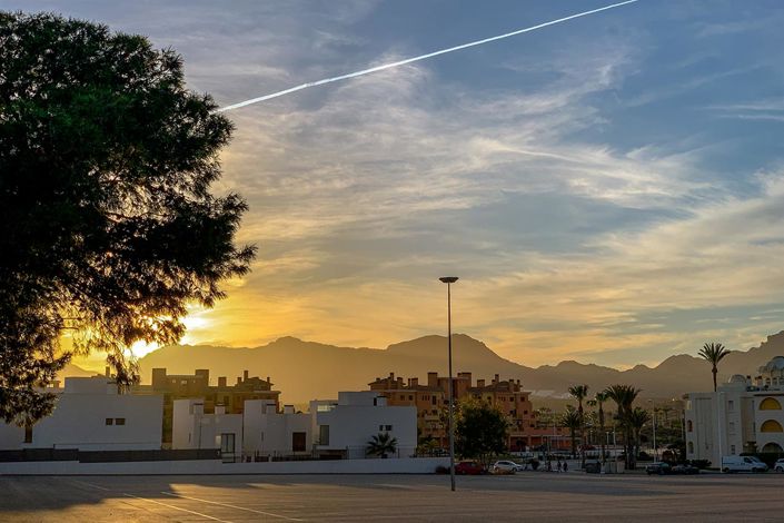 Image No.29-3 Bed Property for sale