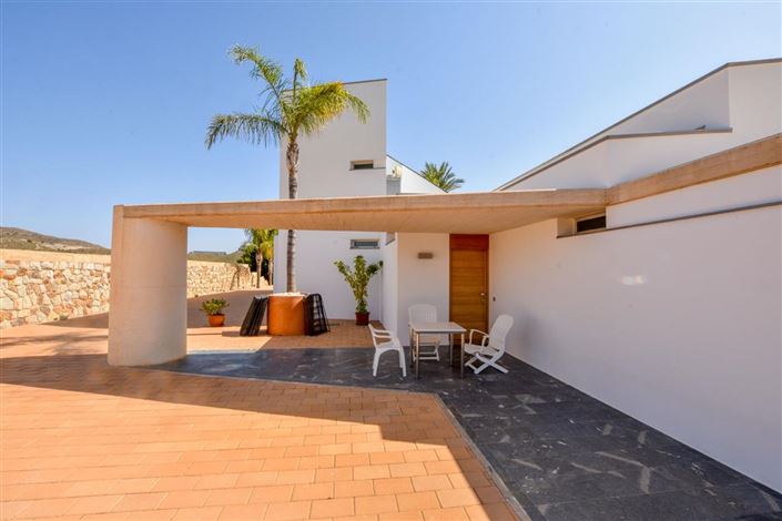 Image No.15-3 Bed Villa for sale