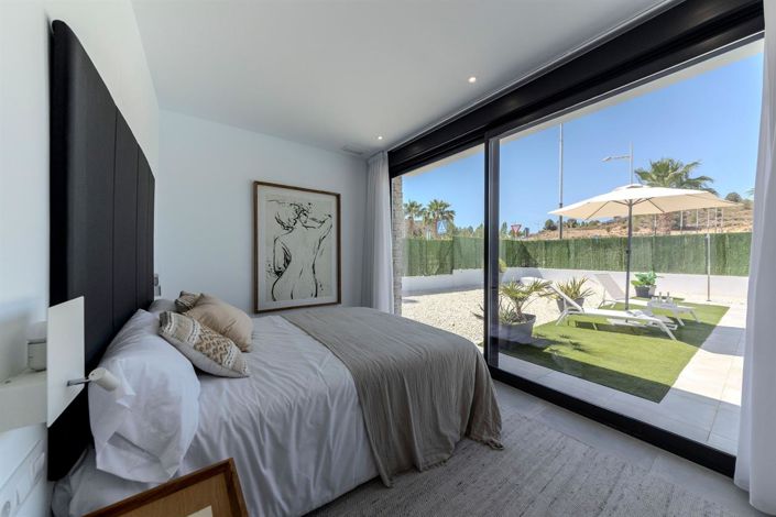 Image No.29-3 Bed Villa for sale