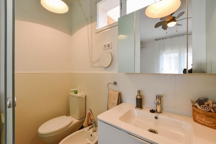 Image No.12-Propriété de 4 chambres à vendre à Calabardina