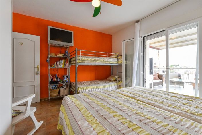 Image No.15-Propriété de 4 chambres à vendre à Calabardina