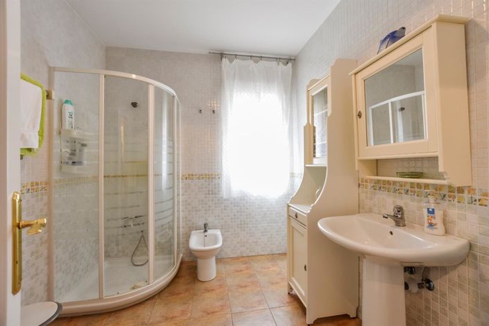 Image No.17-Propriété de 4 chambres à vendre à Calabardina