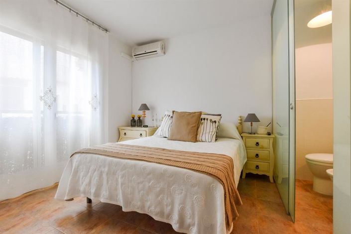 Image No.9-Propriété de 4 chambres à vendre à Calabardina