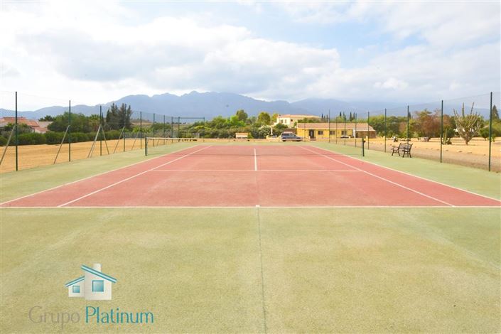 Image No.10-7 Bed Villa for sale