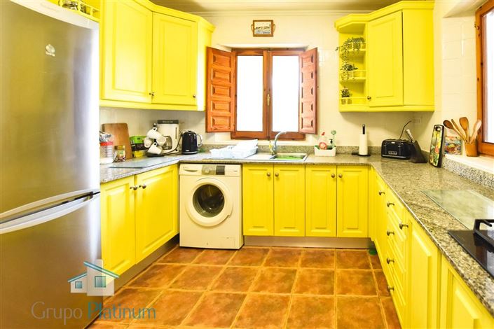 Image No.16-7 Bed Villa for sale