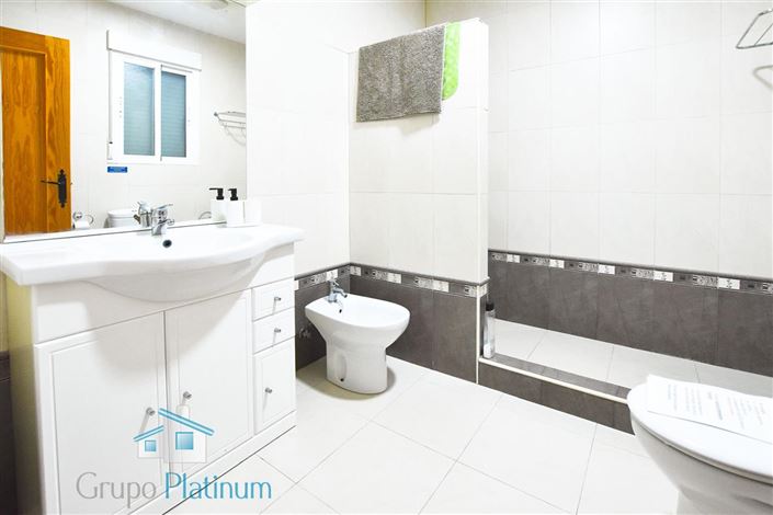 Image No.25-7 Bed Villa for sale