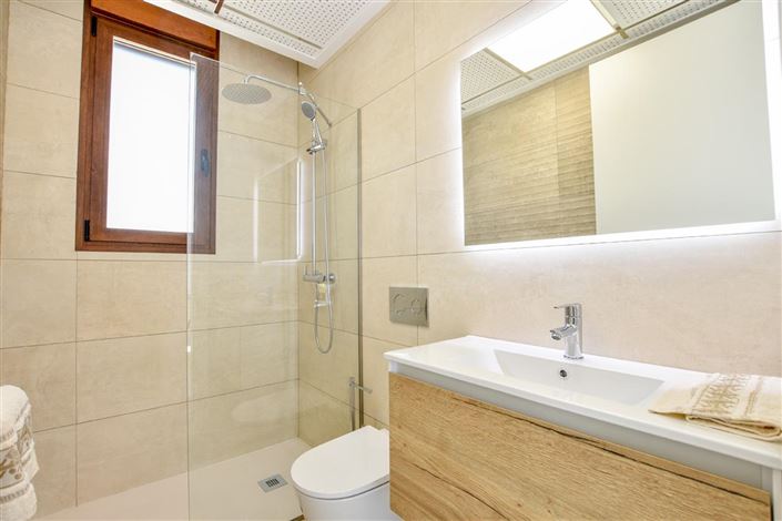 Image No.18-3 Bed Villa for sale