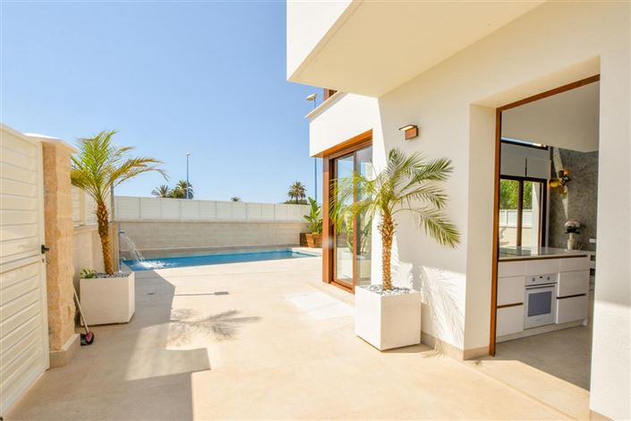Image No.9-3 Bed Villa for sale