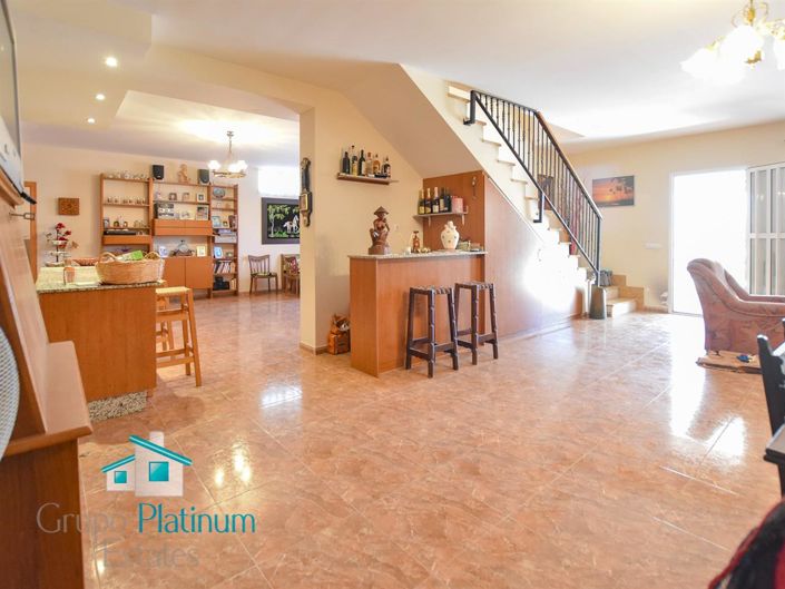 Image No.11-3 Bed Villa for sale