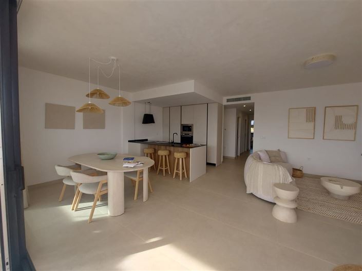 Image No.18-2 Bed Apartment for sale