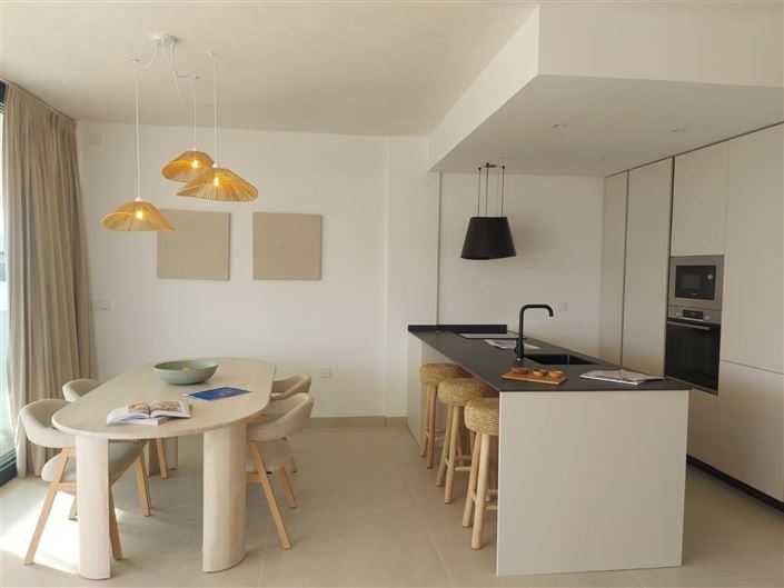 Image No.11-2 Bed Apartment for sale