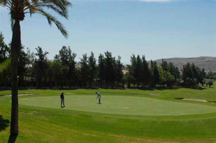 Image No.14-3 Bed Property for sale