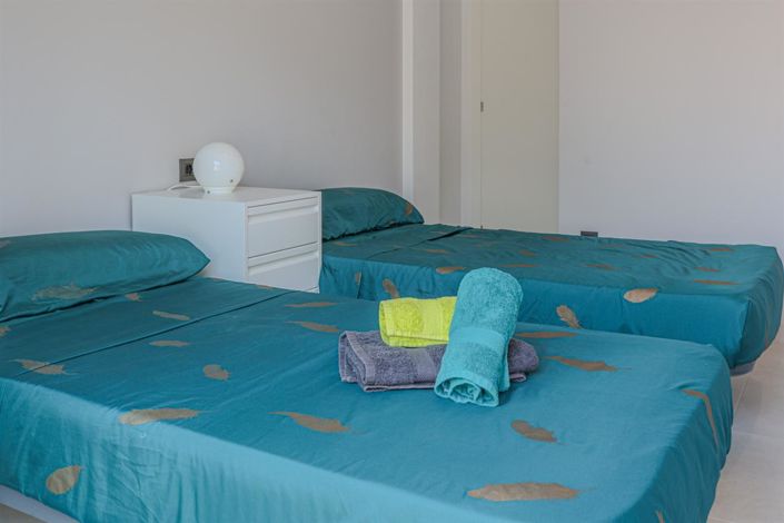 Image No.14-3 Bed Apartment for sale