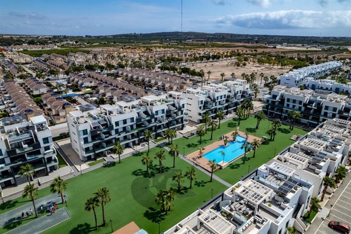 Image No.20-3 Bed Apartment for sale