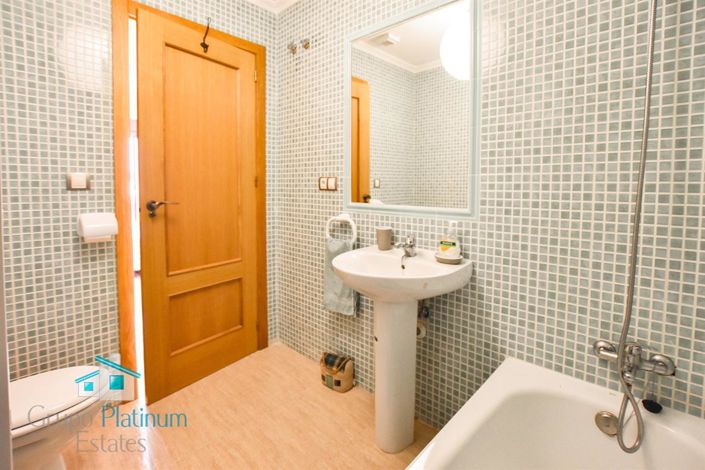 Image No.12-2 Bed Apartment for sale