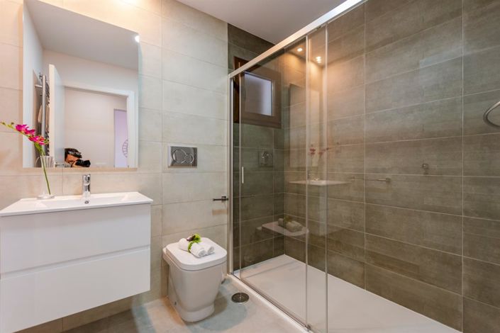 Image No.13-2 Bed Apartment for sale