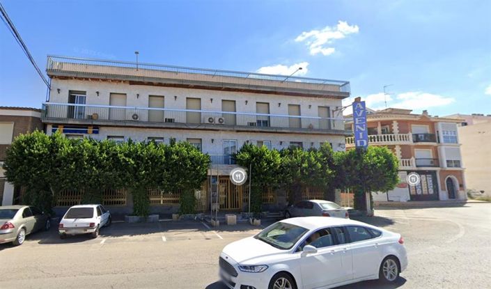 Image No.6-36 Bed Apartment for sale