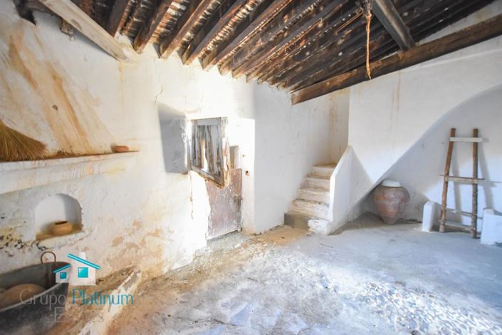 Image No.6-4 Bed Villa for sale