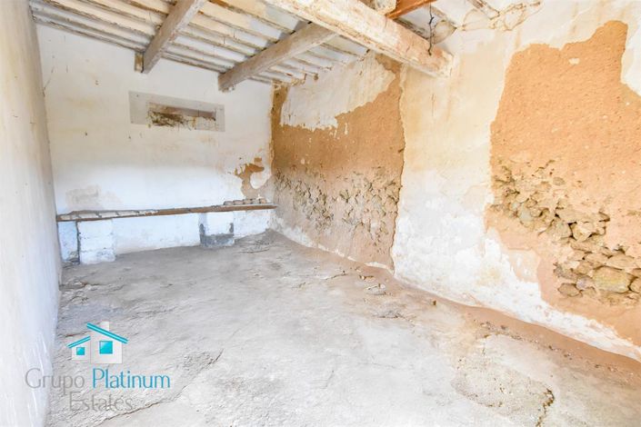 Image No.8-4 Bed Villa for sale