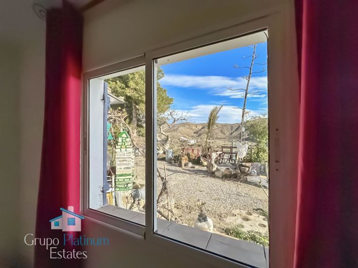 Image No.10-2 Bed Villa for sale