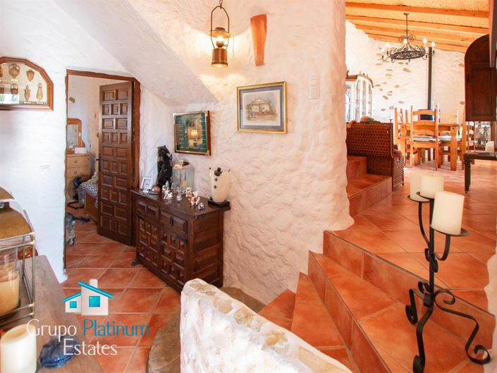 Image No.12-Villa de 4 chambres à vendre à Almeria