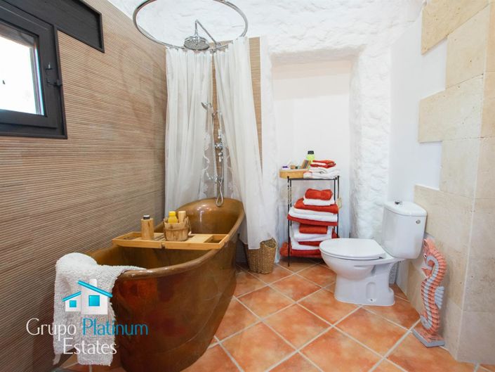 Image No.20-Villa de 4 chambres à vendre à Almeria