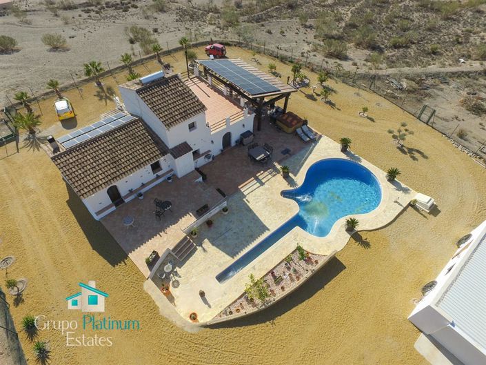 Image No.28-Villa de 4 chambres à vendre à Almeria