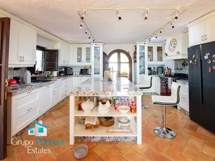 Image No.8-Villa de 4 chambres à vendre à Almeria