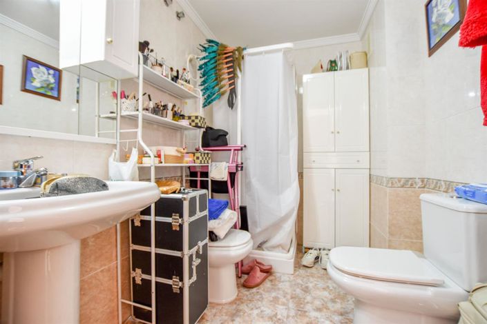 Image No.12-3 Bed Apartment for sale