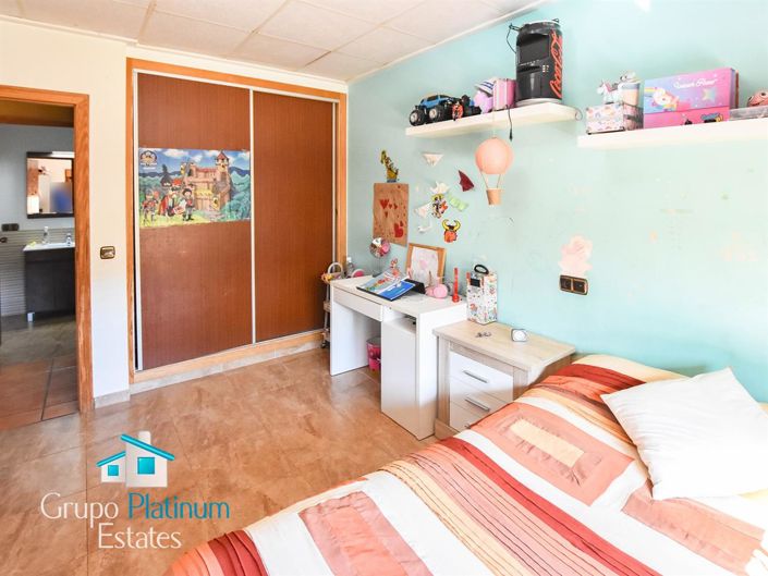 Image No.12-3 Bed Villa for sale