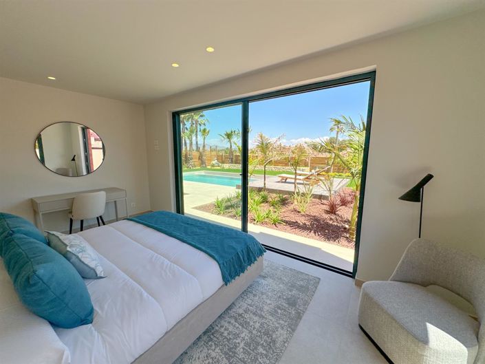 Image No.8-4 Bed Villa for sale