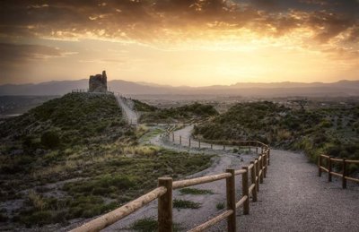 53070576010940aec22e5b