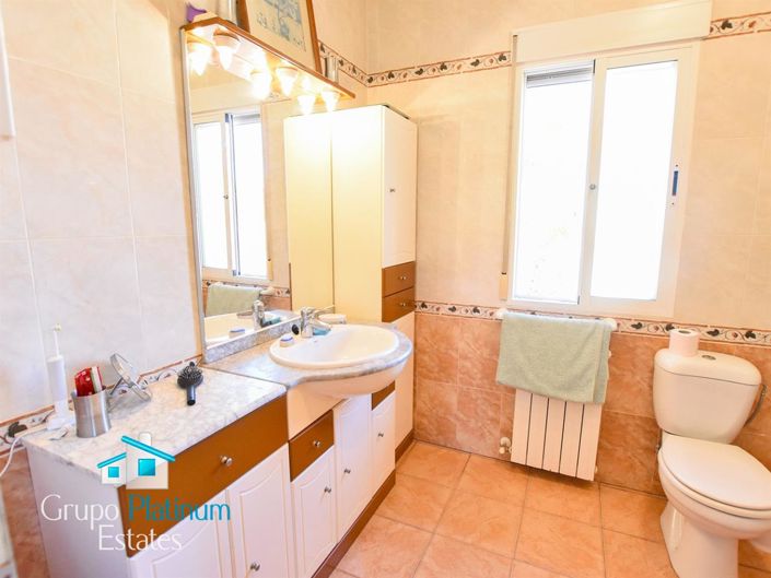 Image No.10-Villa de 4 chambres à vendre à Calabardina