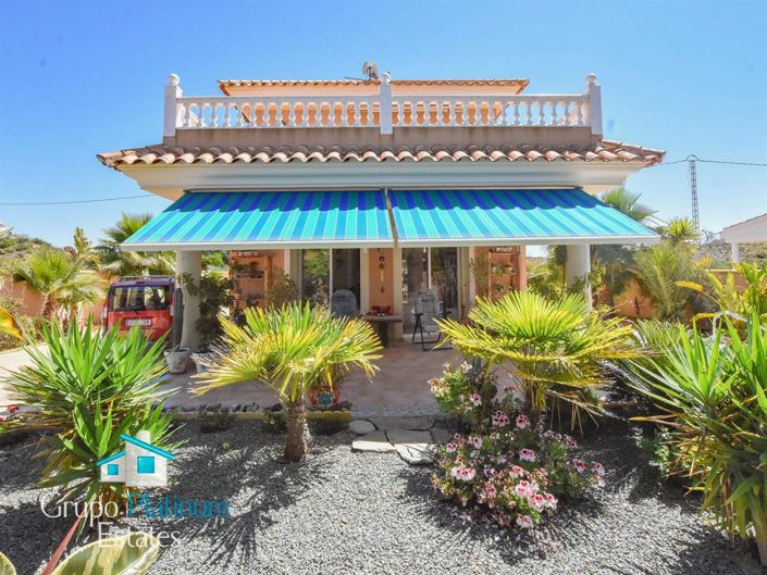 Image No.3-Villa de 4 chambres à vendre à Calabardina