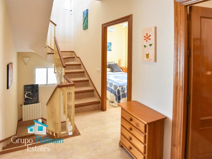 Image No.18-2 Bed Villa for sale