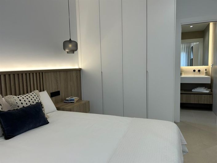 Image No.20-3 Bed Villa for sale