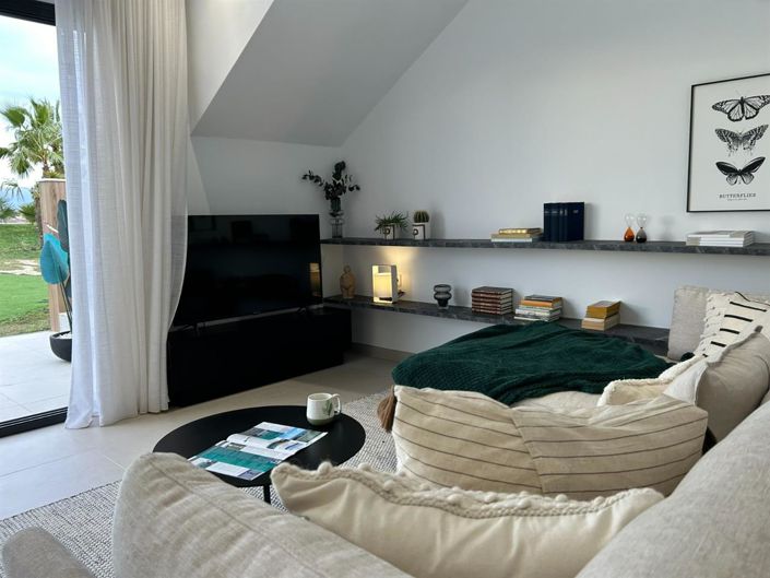 Image No.6-3 Bed Villa for sale