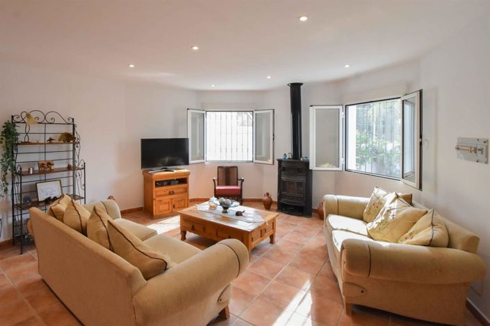 Image No.12-3 Bed Villa for sale