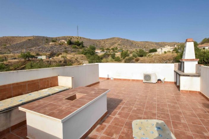 Image No.9-3 Bed Villa for sale