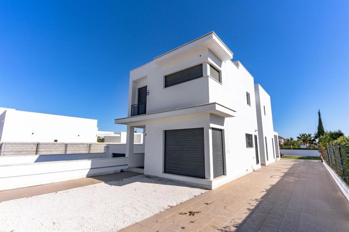 Image No.4-4 Bed Villa for sale