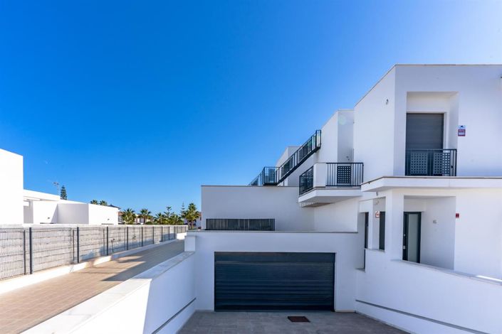 Image No.7-4 Bed Villa for sale