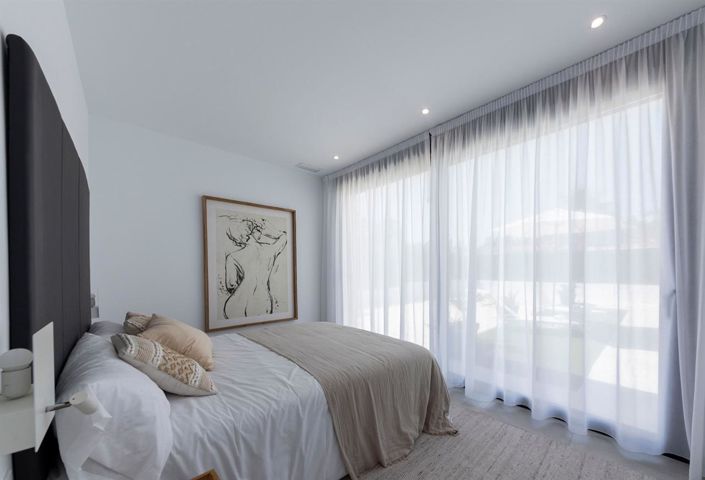 Image No.32-3 Bed Villa for sale