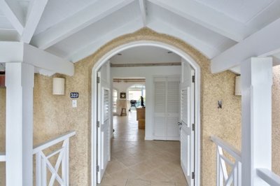 portstcharlespenthouse329entry01