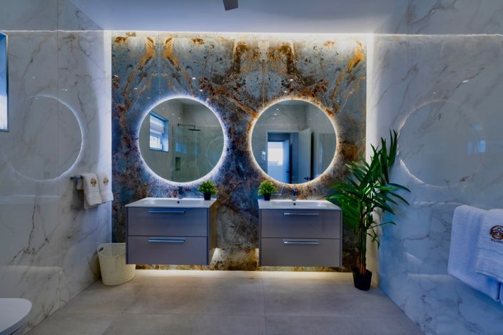 Image No.15-5 Bed Villa for sale